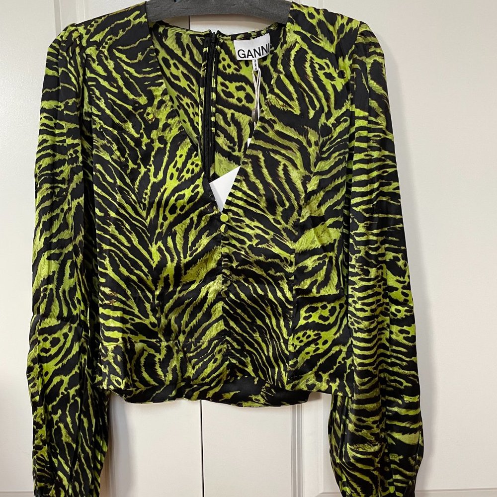 Tiger-print Silk Blouse from GANNI - Picture 4 of 9
